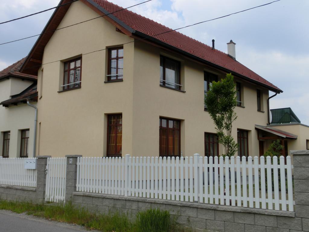 Ferienwohnung In Lobau Viena Exterior foto